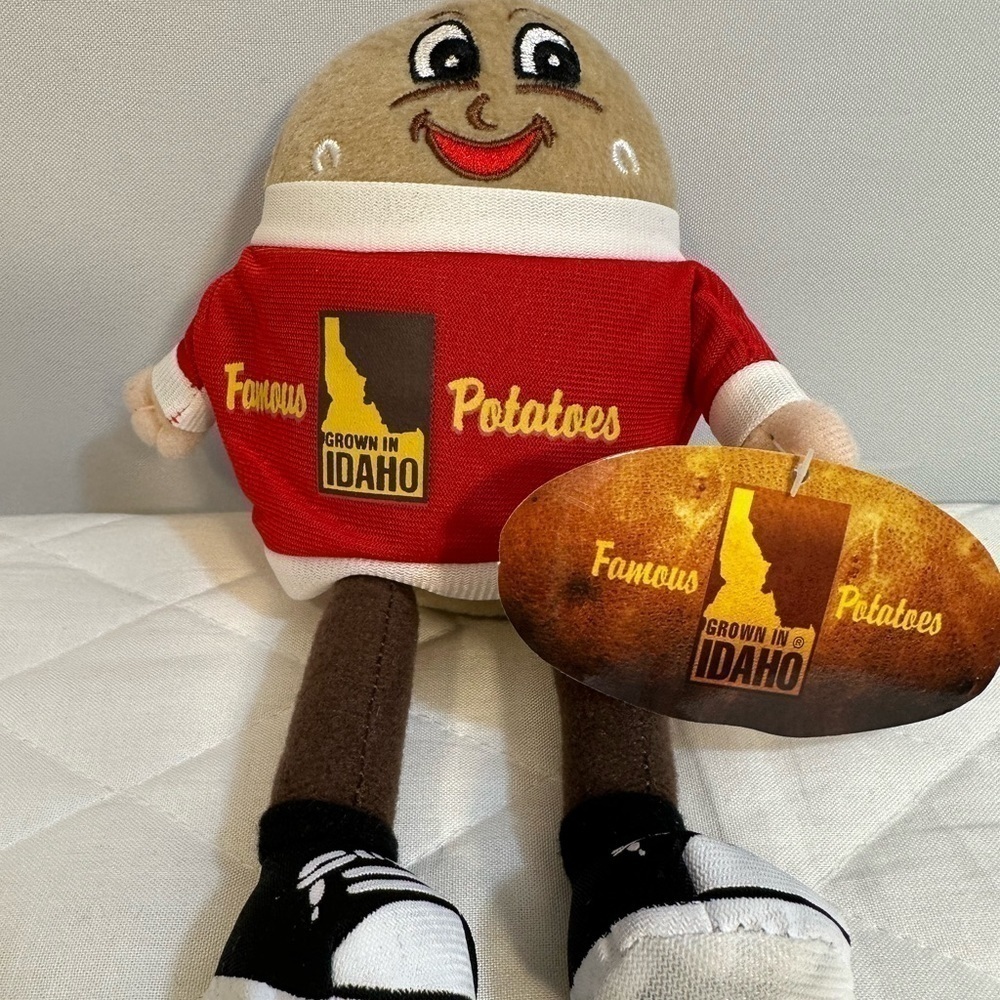 Spuddy Buddy Plush 8” Long The Star Of The Famous Idaho Potato Bowl Doll NWT